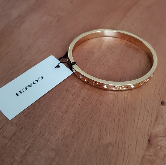 Coach Kissing C Hinged Bangle Gold